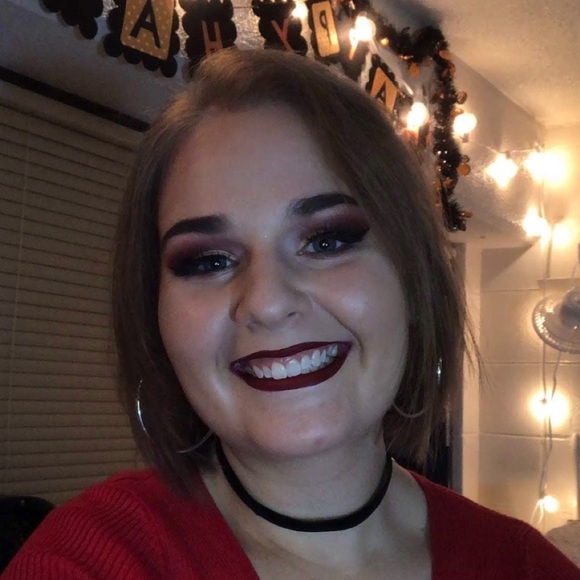 Meet your Posher, Jackie - Picture 1 of 1